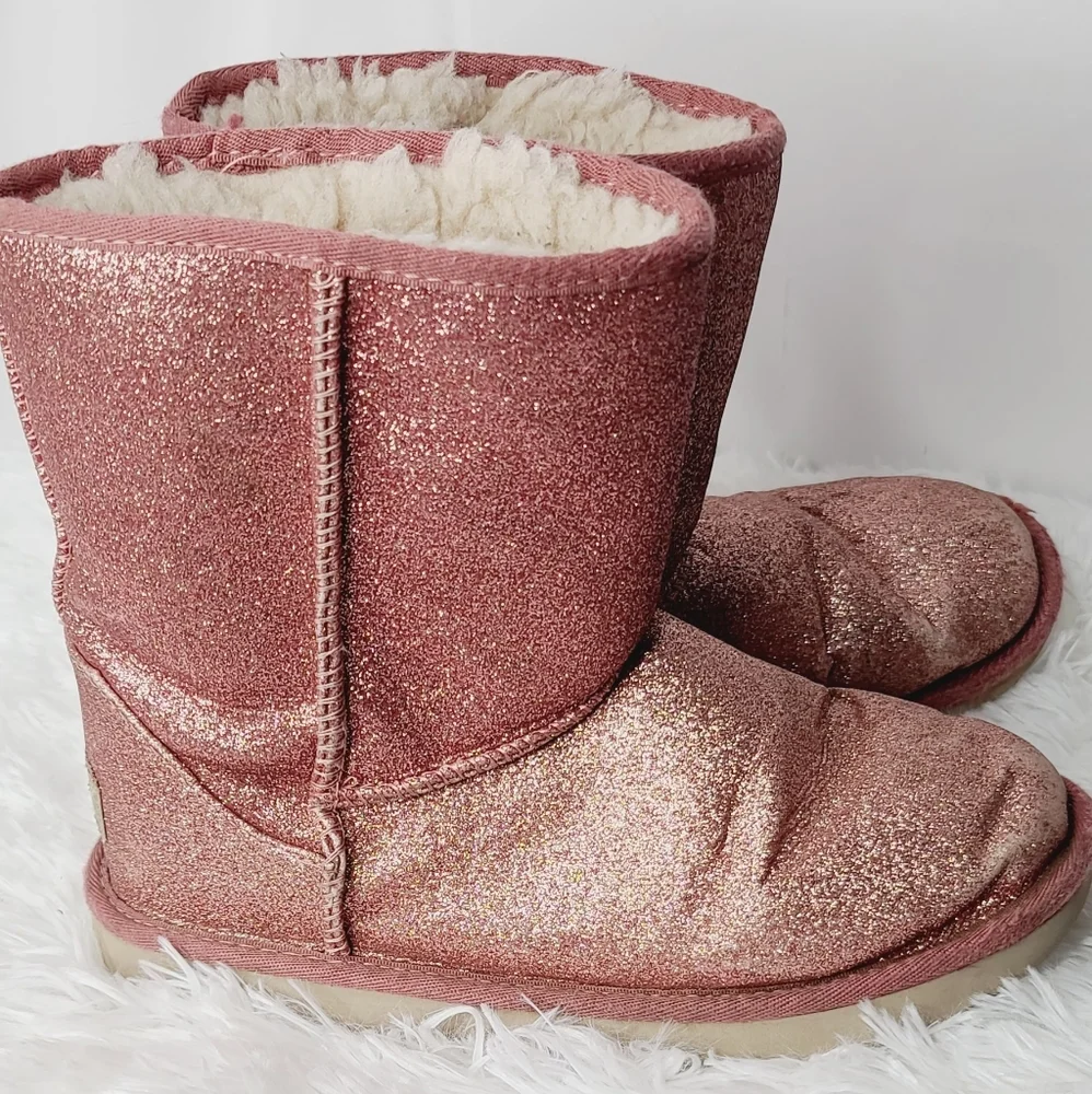 UGG girls sparkle pink slip on fur boots s 4 Y youth